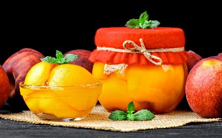 Kompot z brzoskwiń - smak lata zimą
